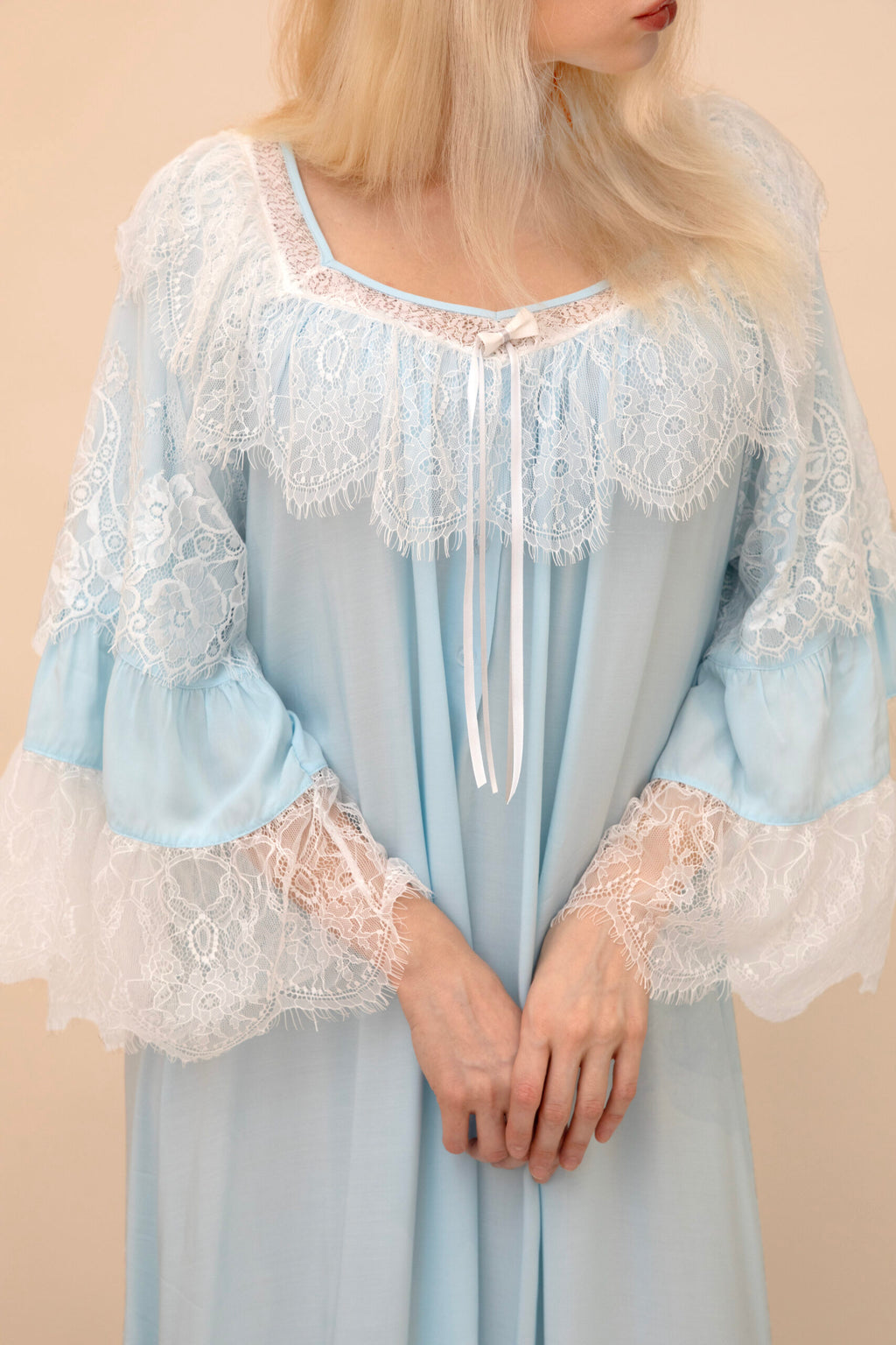 Rayon nightwear - Canzone